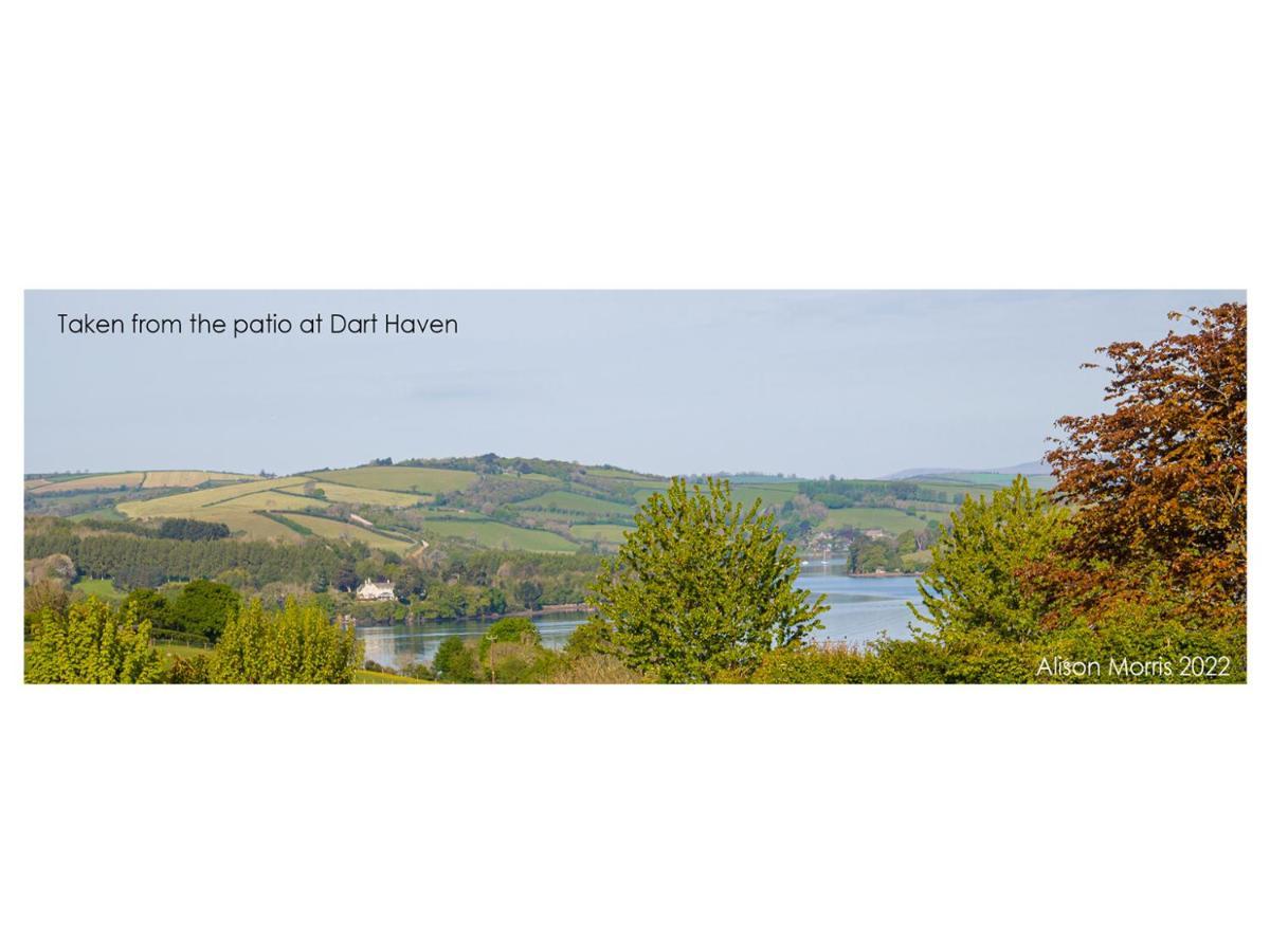 Dart Haven - Cheerful Holiday Bungalow In Galmpton Bagian luar foto